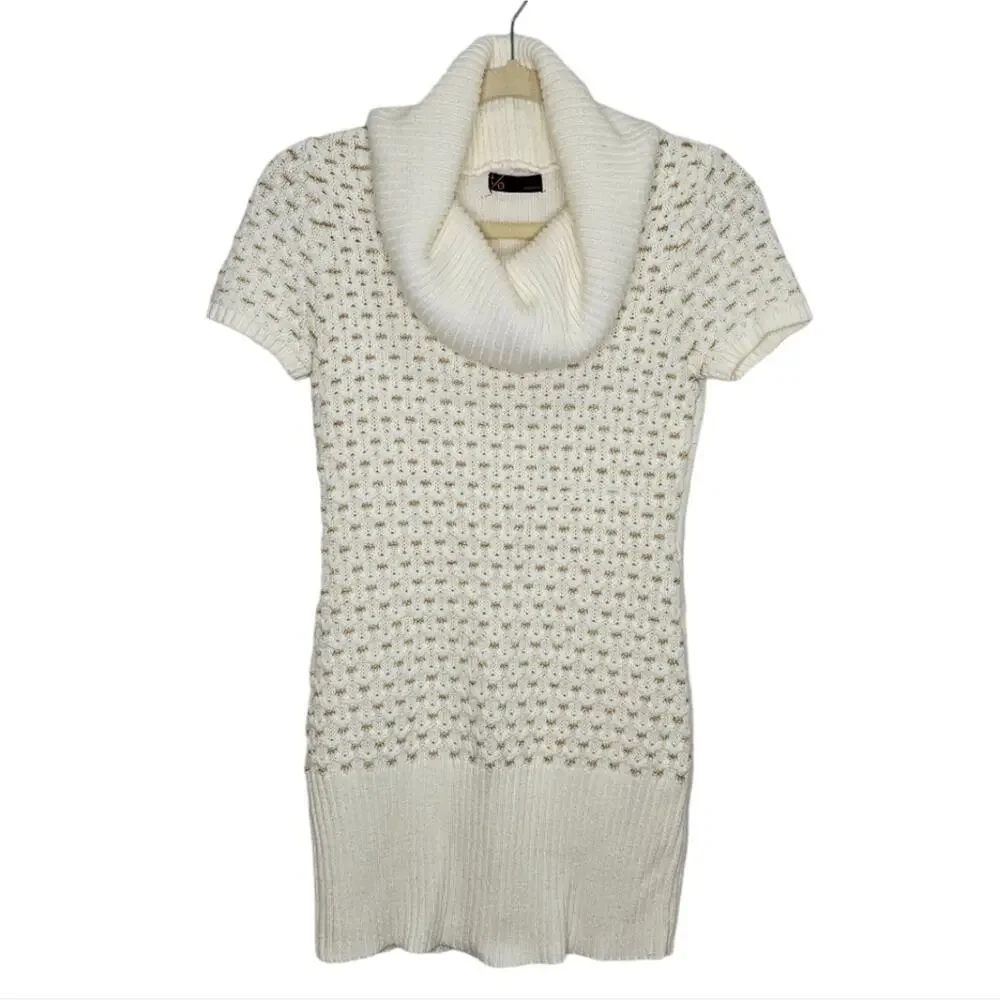 t/o Sweaters Turtleneck Short Sleeve Sweater White Accented with Gold Thread SML